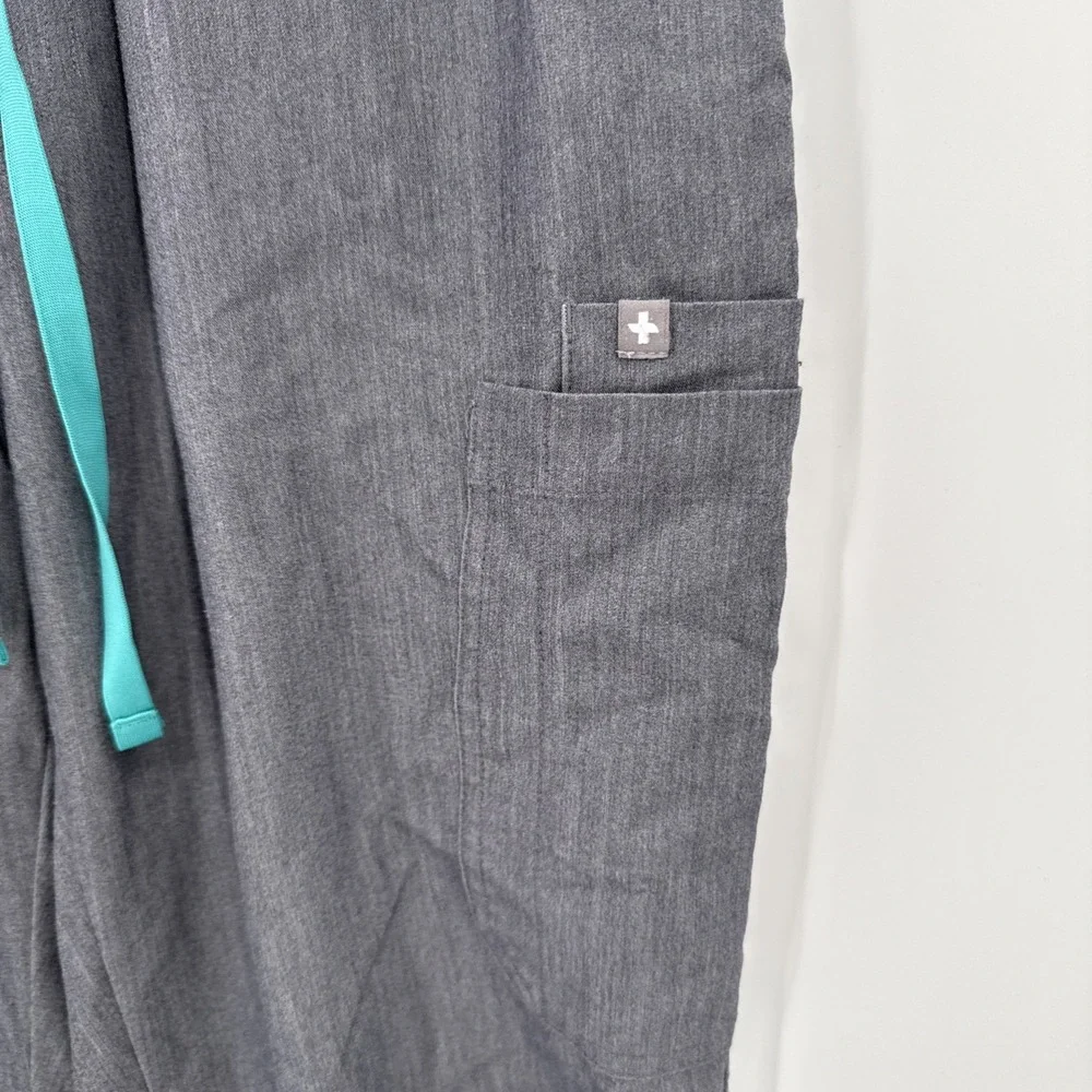 Figs Technical Collection Gray Womens Cargo Scrubs Pants Size Medium Nursing